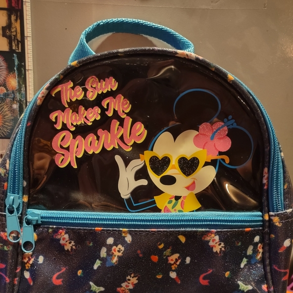 Minnie Mouse backpack - Picture 2 of 4